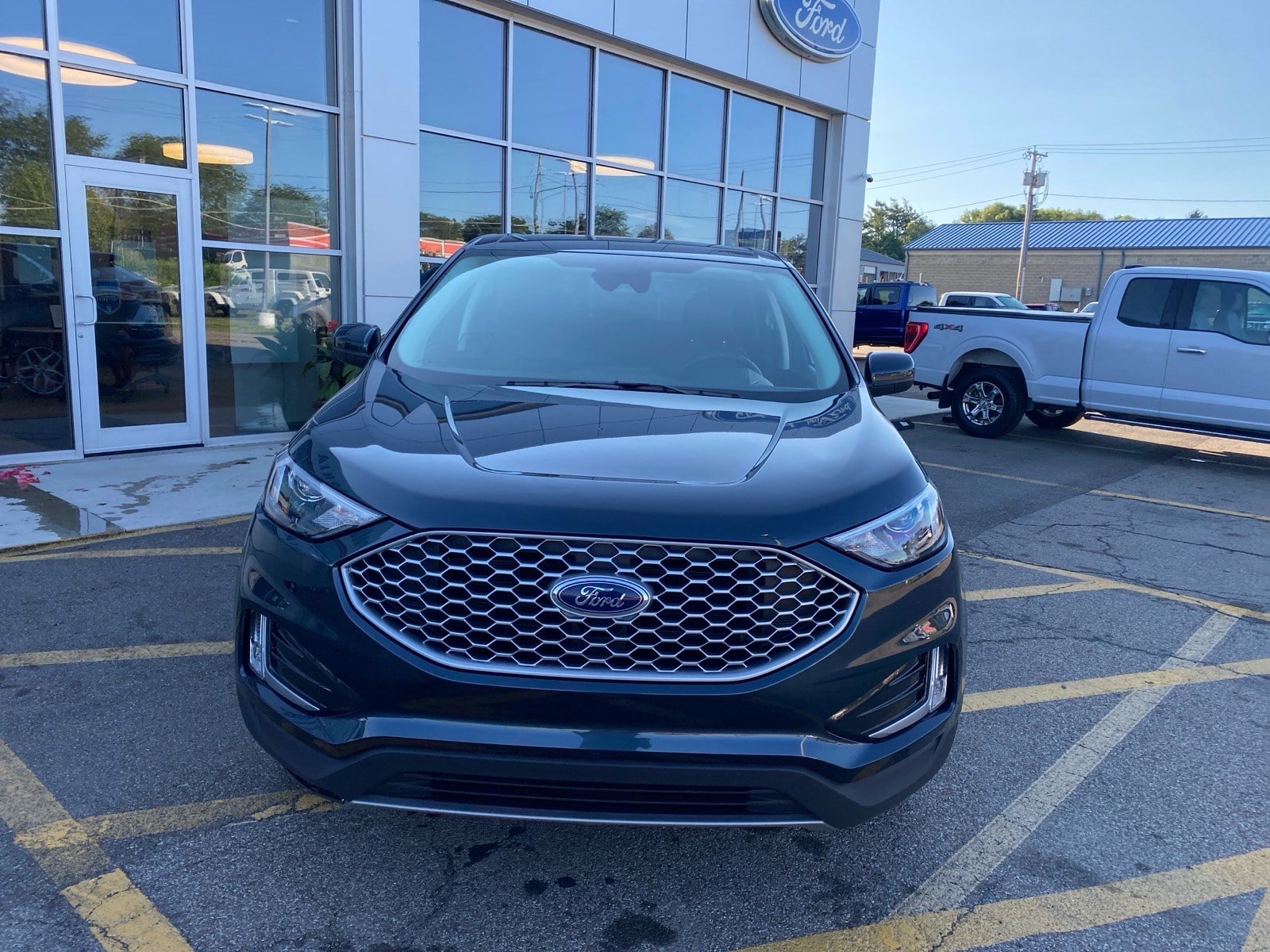 Used 2024 Ford Edge SEL w/ Convenience Package AWD/4WD image 9