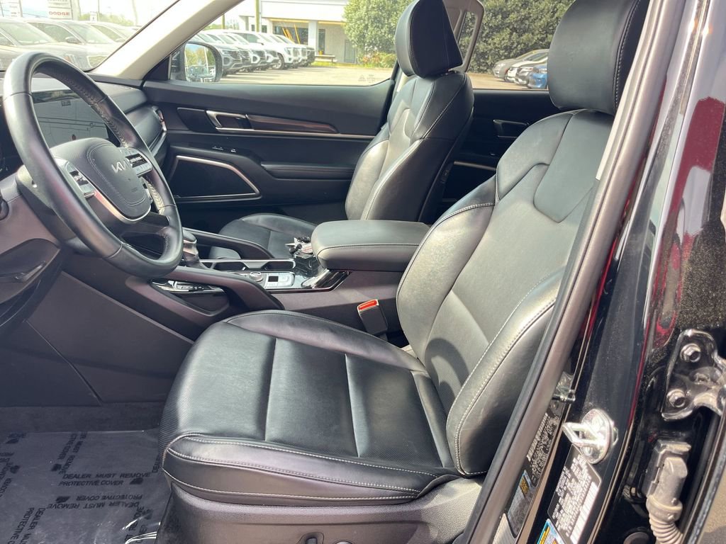 Used 2025 Kia Telluride S image 25