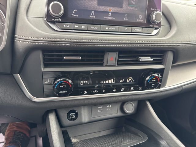 Certified 2024 Nissan Rogue SV w/ SV Premium Package image 25