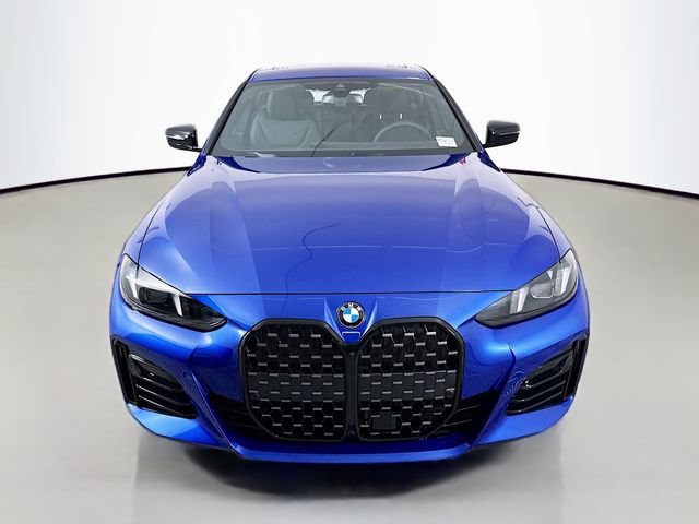 Used 2026 BMW 430i xDrive w/ M Sport Package AWD/4WD image 2