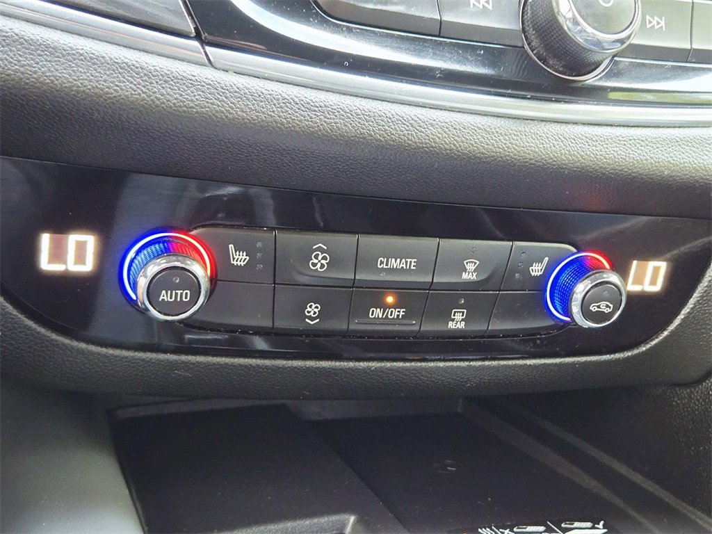 Used 2023 Buick Enclave Essence w/ Experience Buick Package image 32