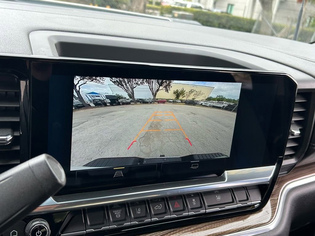 Used 2025 Chevrolet Silverado 2500 LT w/ Convenience Package image 21