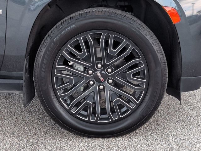 Used 2021 GMC Yukon Denali w/ Denali Ultimate Package RWD image 11