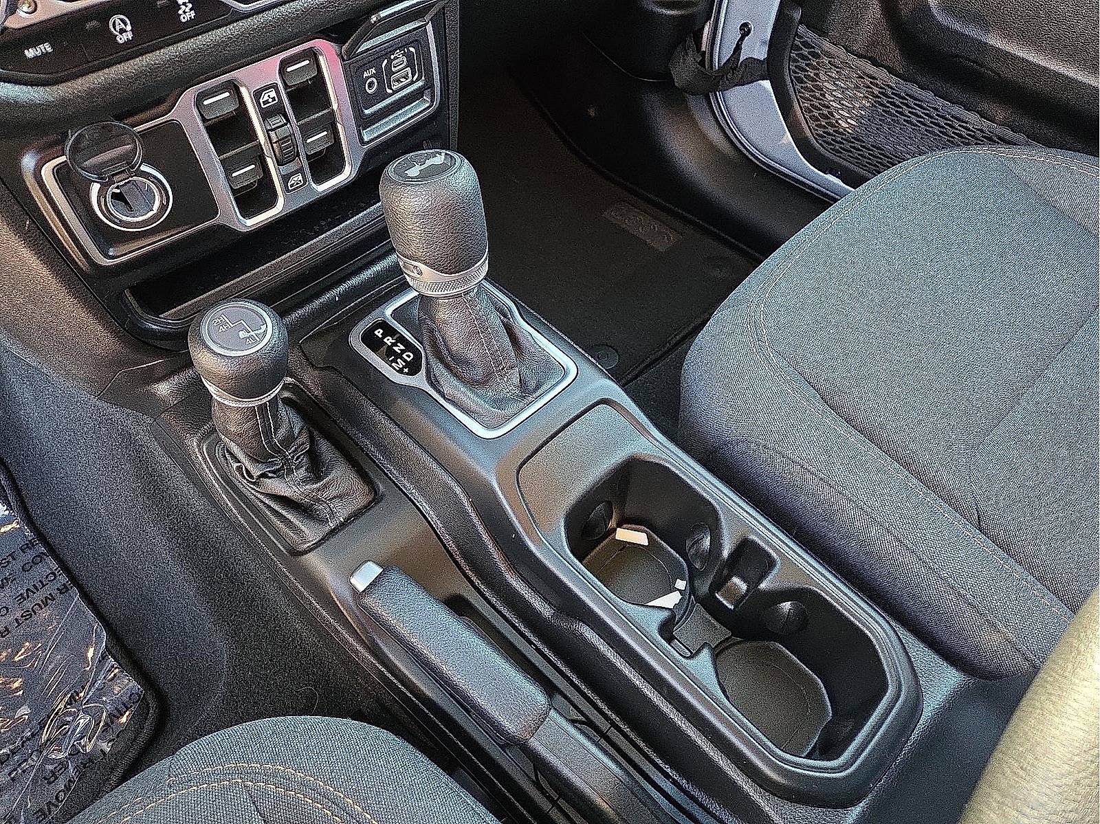 Used 2024 Jeep Wrangler Sport S image 25