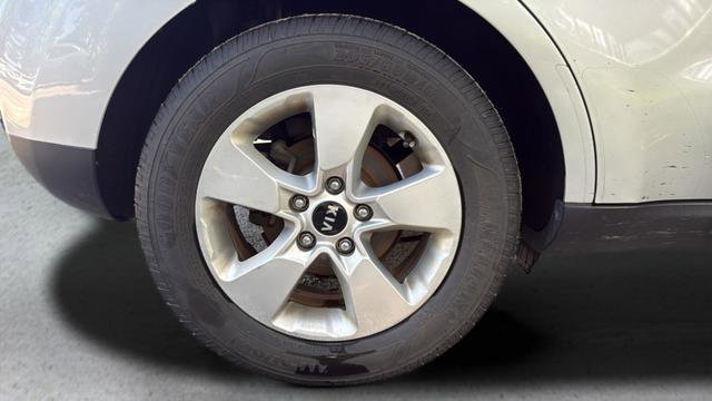 Used 2017 Kia Soul FWD image 22