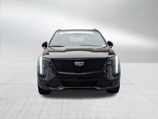 Certified 2024 Cadillac XT4 Sport AWD/4WD image 2