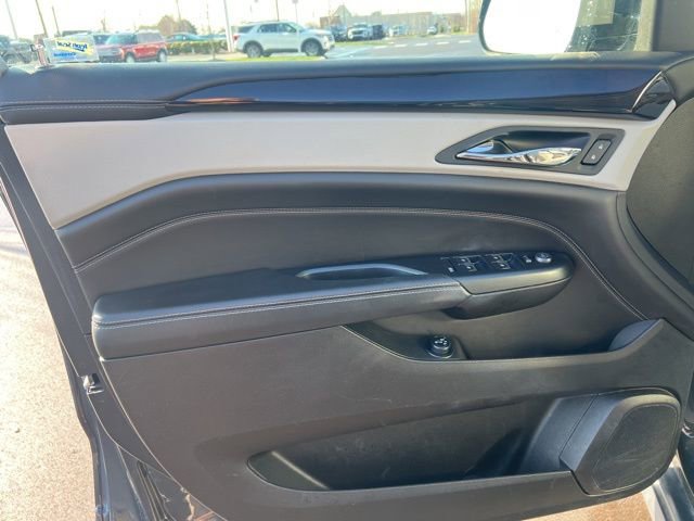 Used 2015 Cadillac SRX Luxury w/ Driver Awareness Package image 20