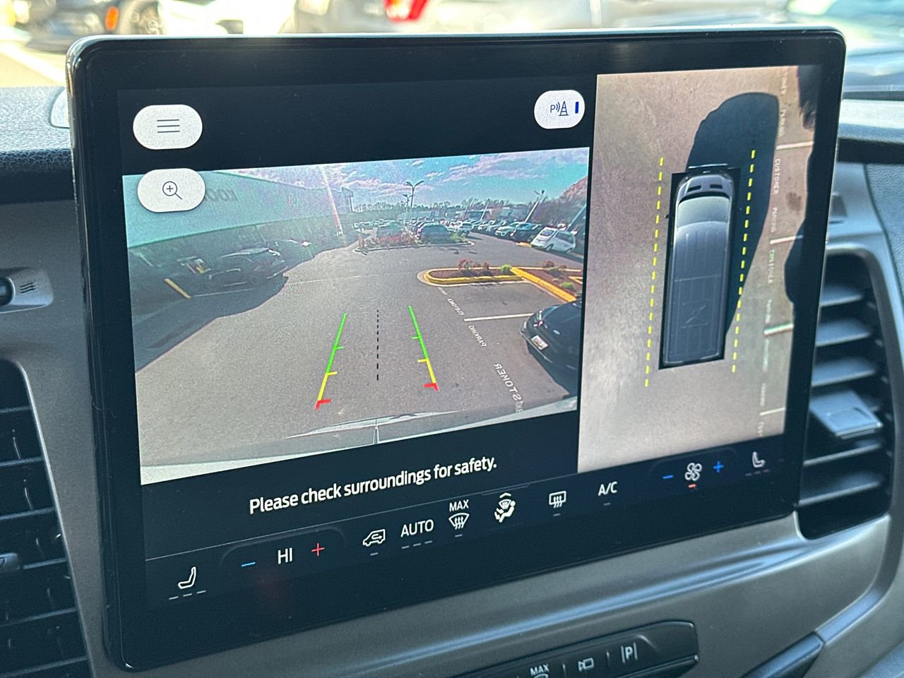 Used 2022 Ford Transit 350 XLT image 29