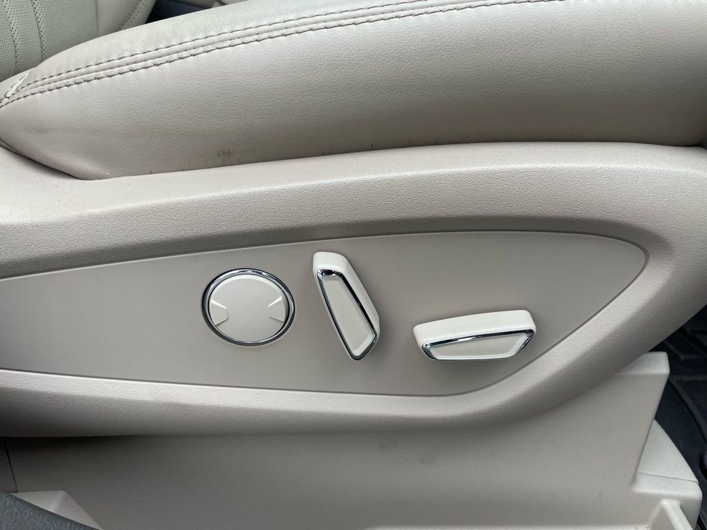 Used 2021 Lincoln Nautilus Reserve w/ Cargo Utility Package image 64