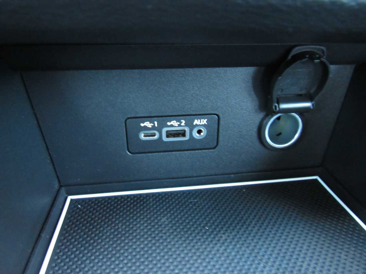 Used 2021 Nissan Sentra SV FWD image 17