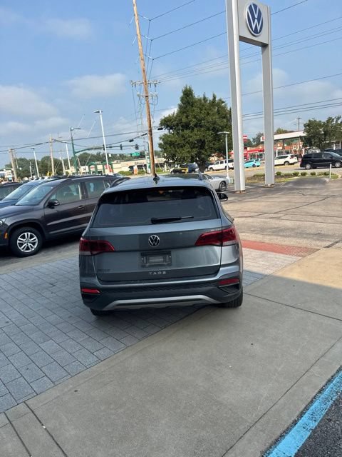 Used 2024 Volkswagen Taos S FWD image 11