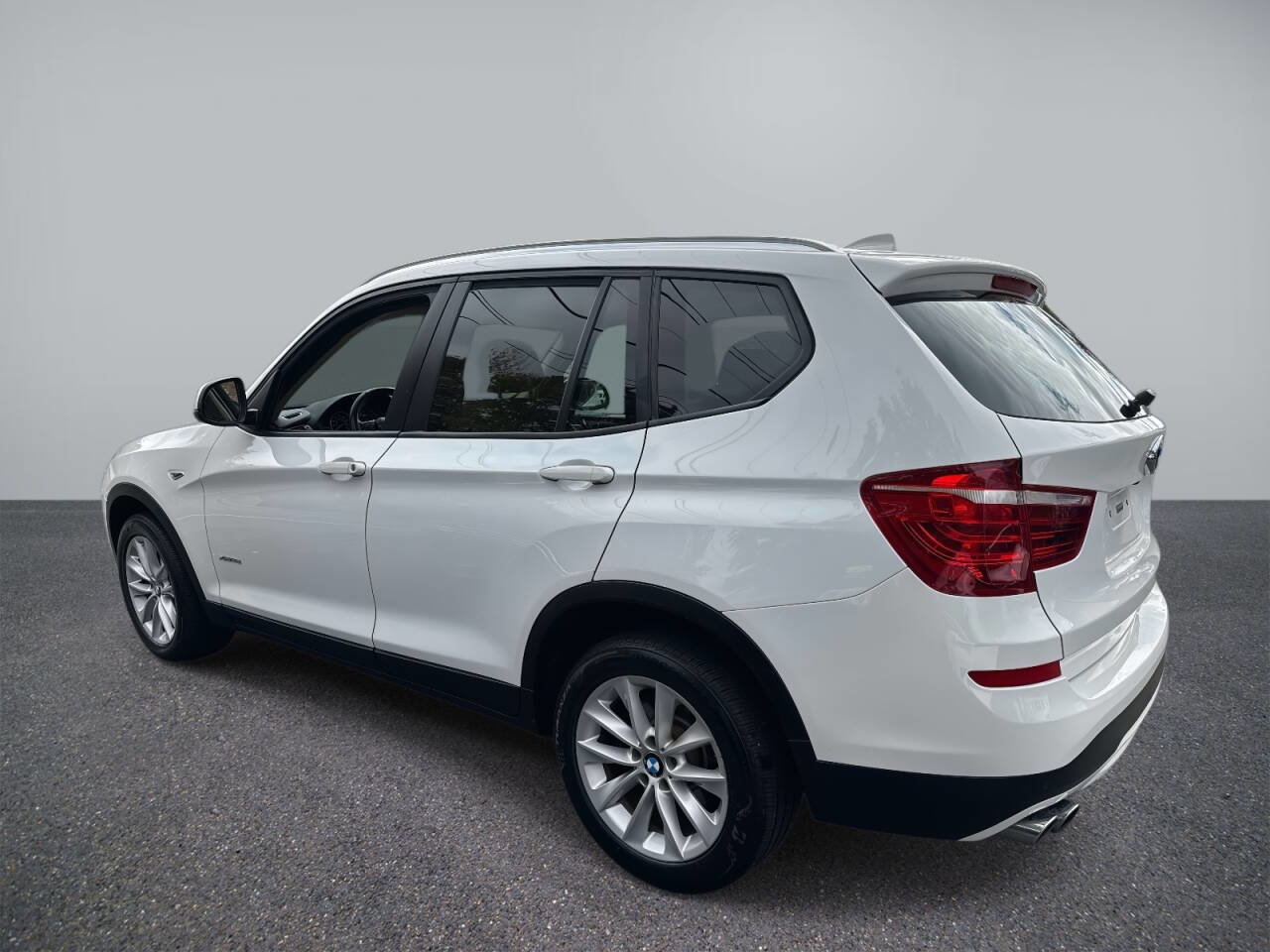 Used 2016 BMW X3 xDrive28i image 4