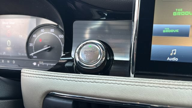 Used 2022 Lincoln Corsair FWD image 28