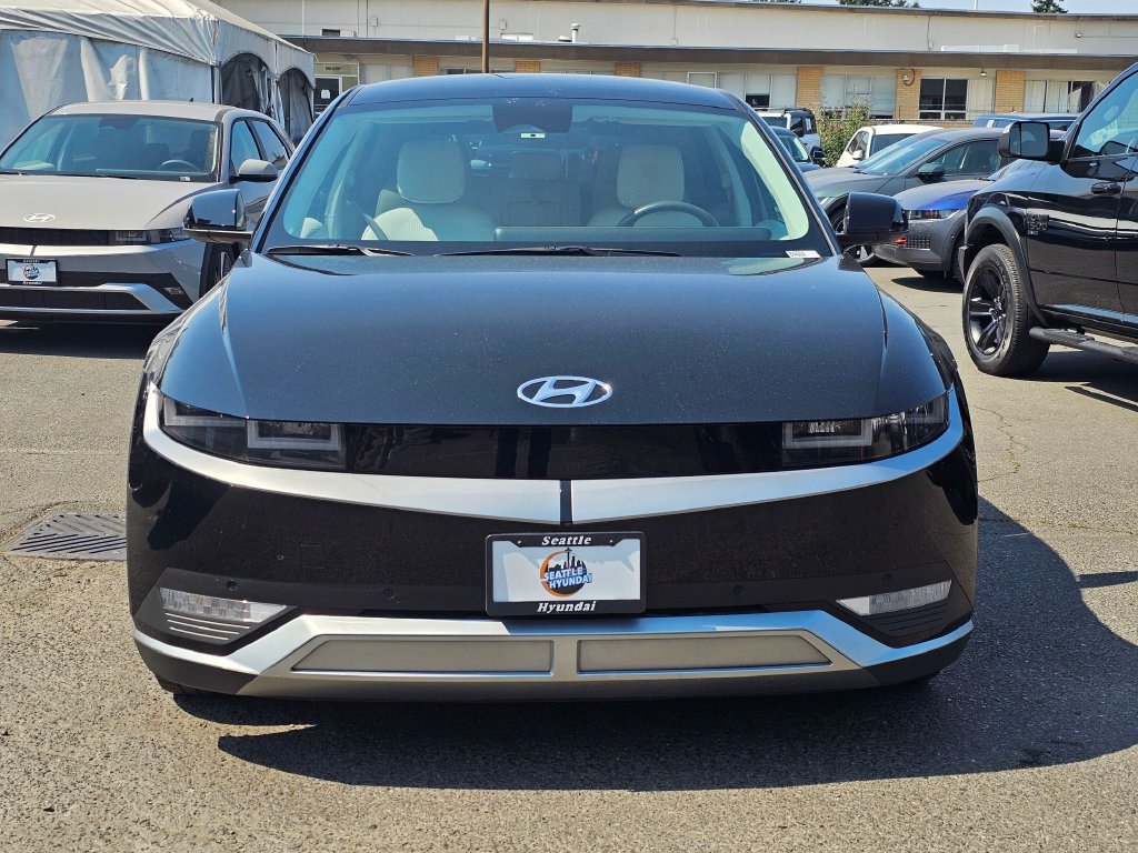 Used 2023 Hyundai Ioniq 5 SEL w/ Cargo Package AWD/4WD image 2