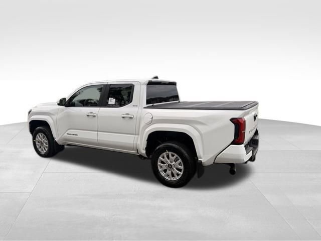 New 2025 Toyota Tacoma SR5 image 3