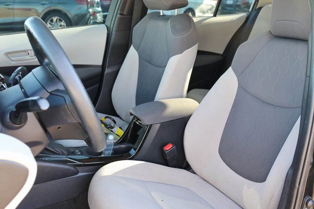 Used 2022 Toyota Corolla LE w/ LE Convenience Package image 10