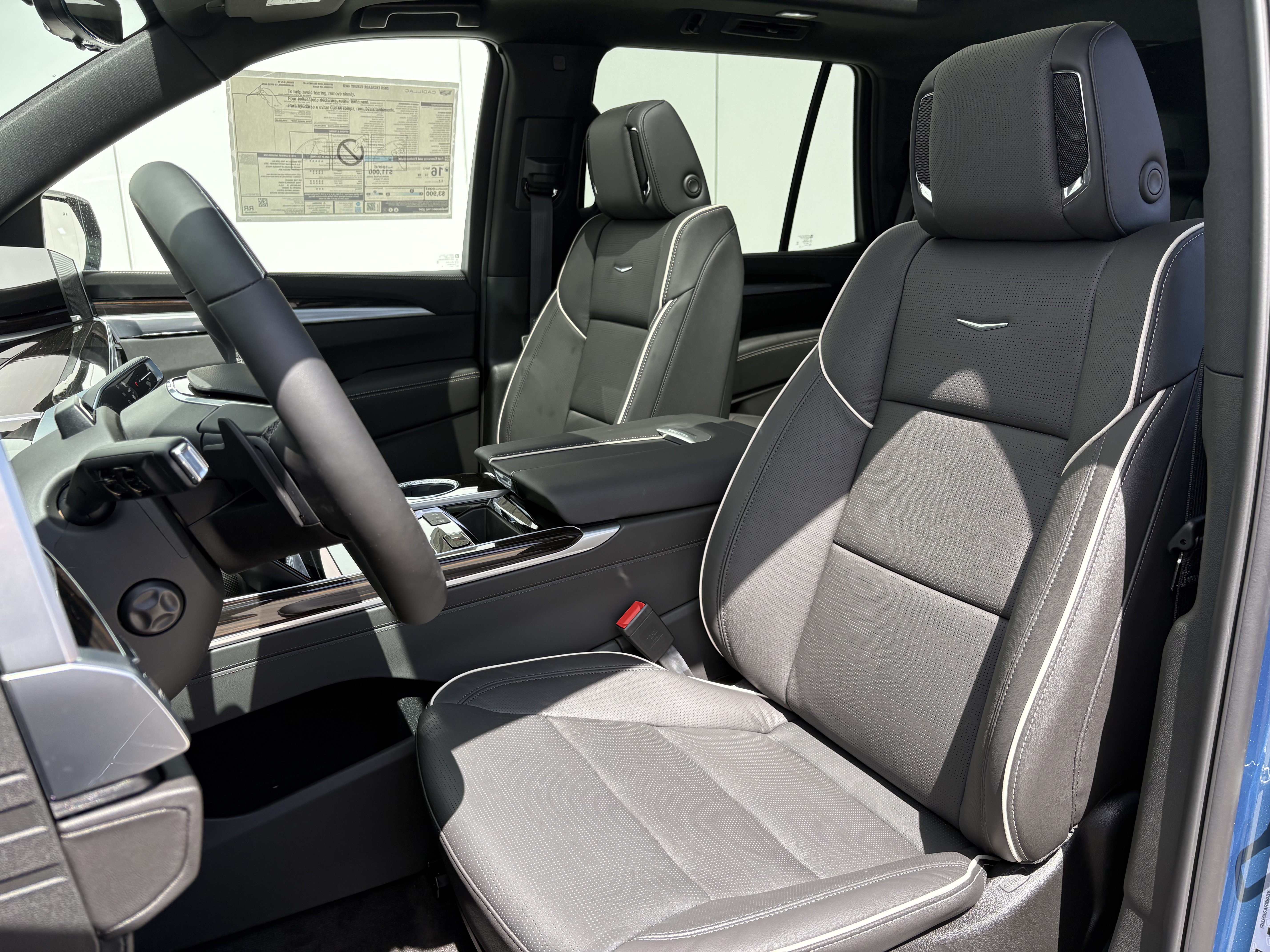 New 2026 Cadillac Escalade Luxury AWD/4WD image 12