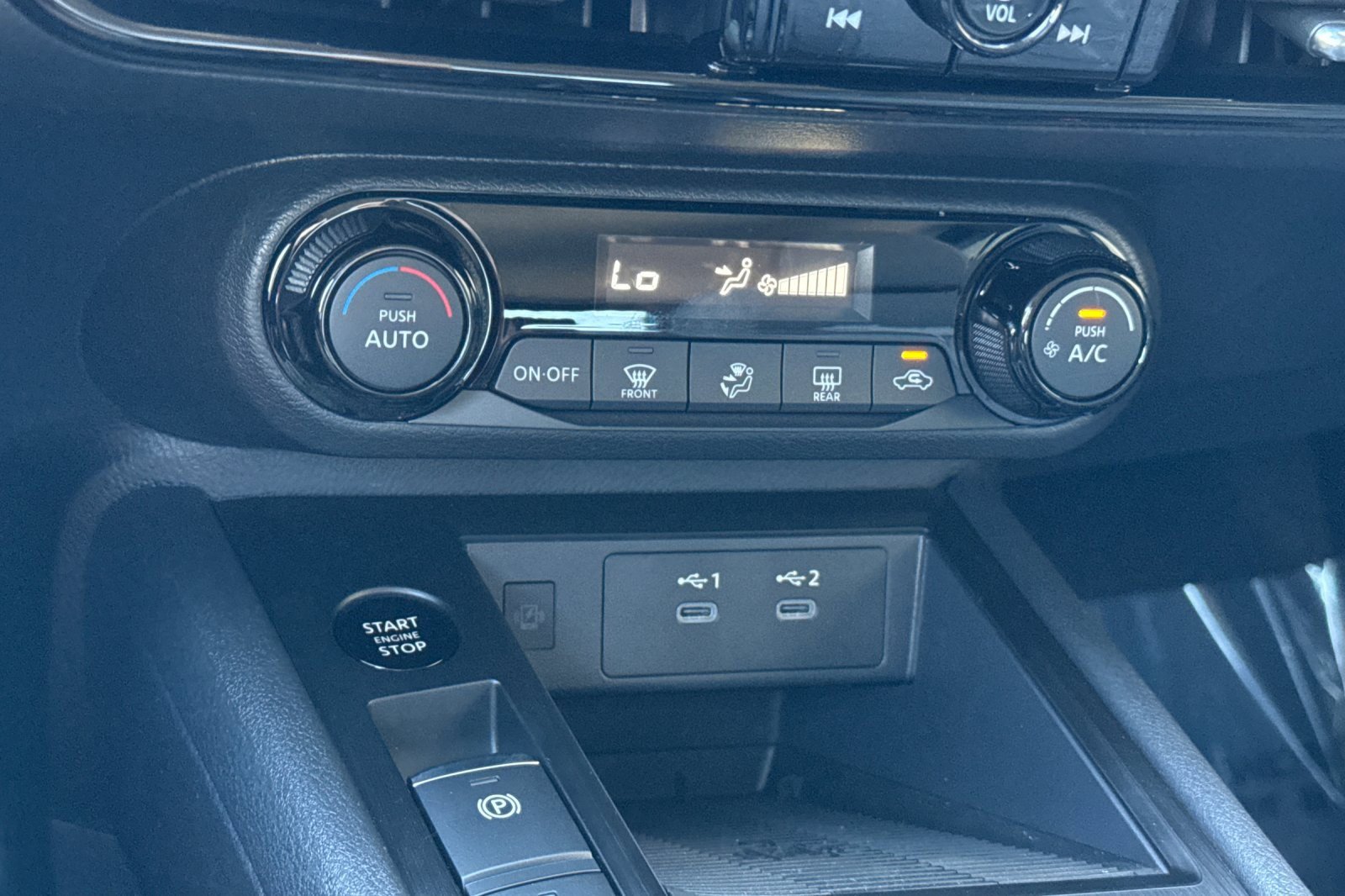 New 2026 Nissan Kicks SV image 23