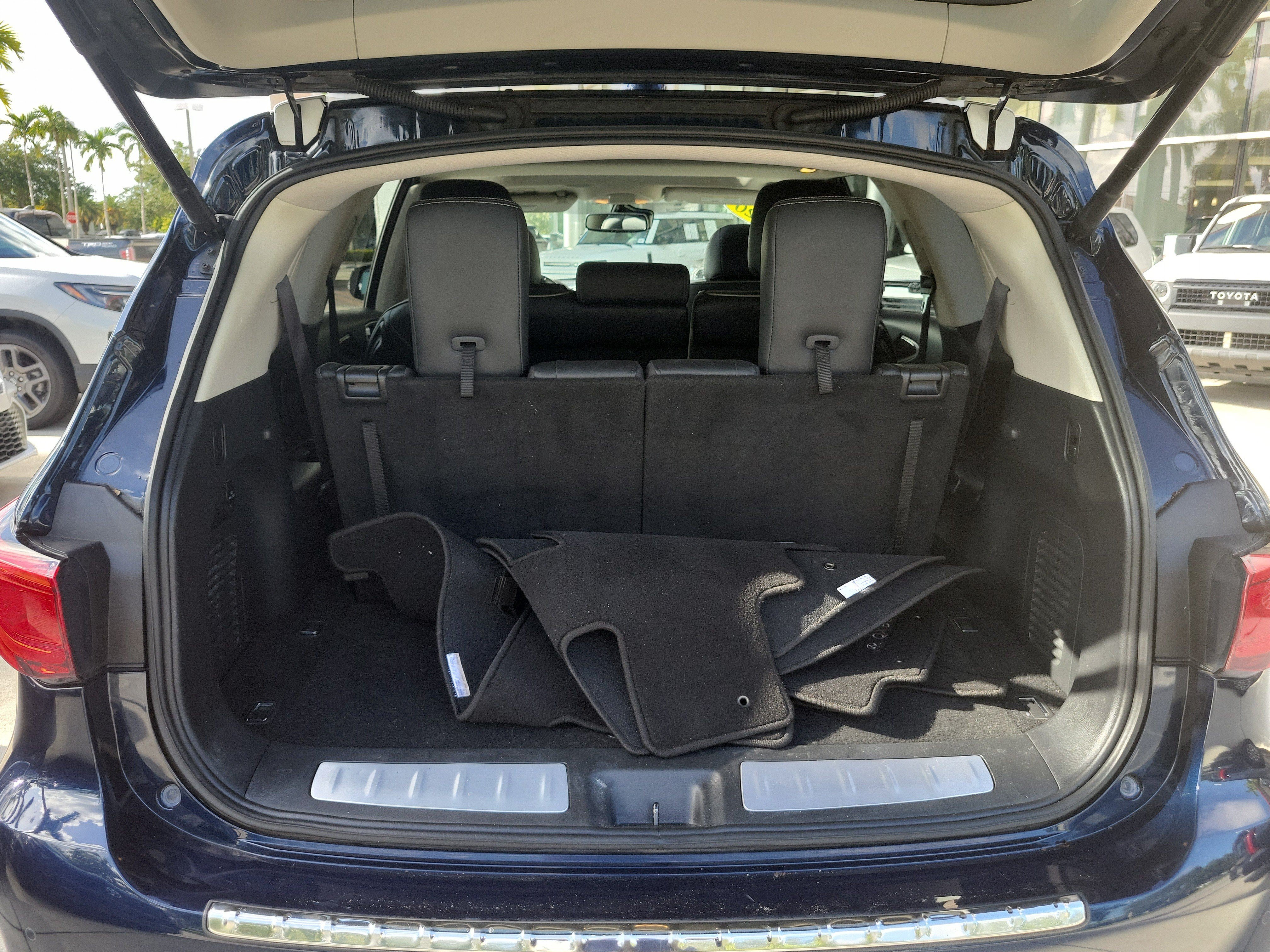 Used 2020 INFINITI QX60 Luxe w/ Essential Package FWD image 10