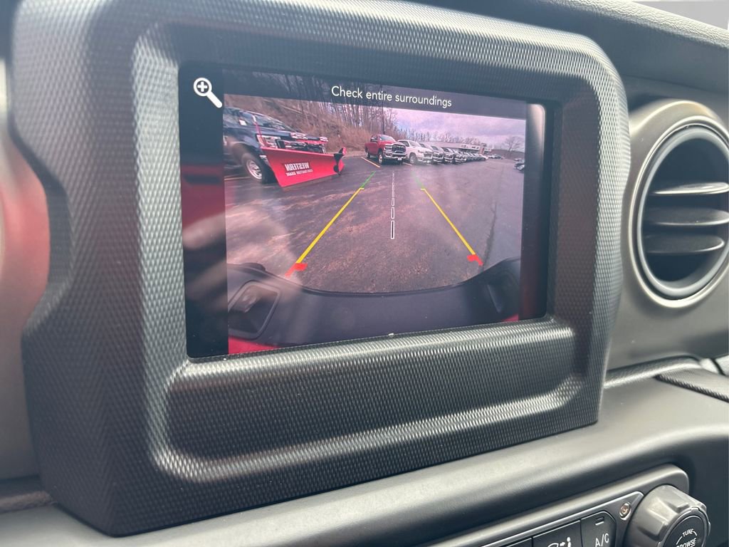 Used 2023 Jeep Gladiator Sport image 32