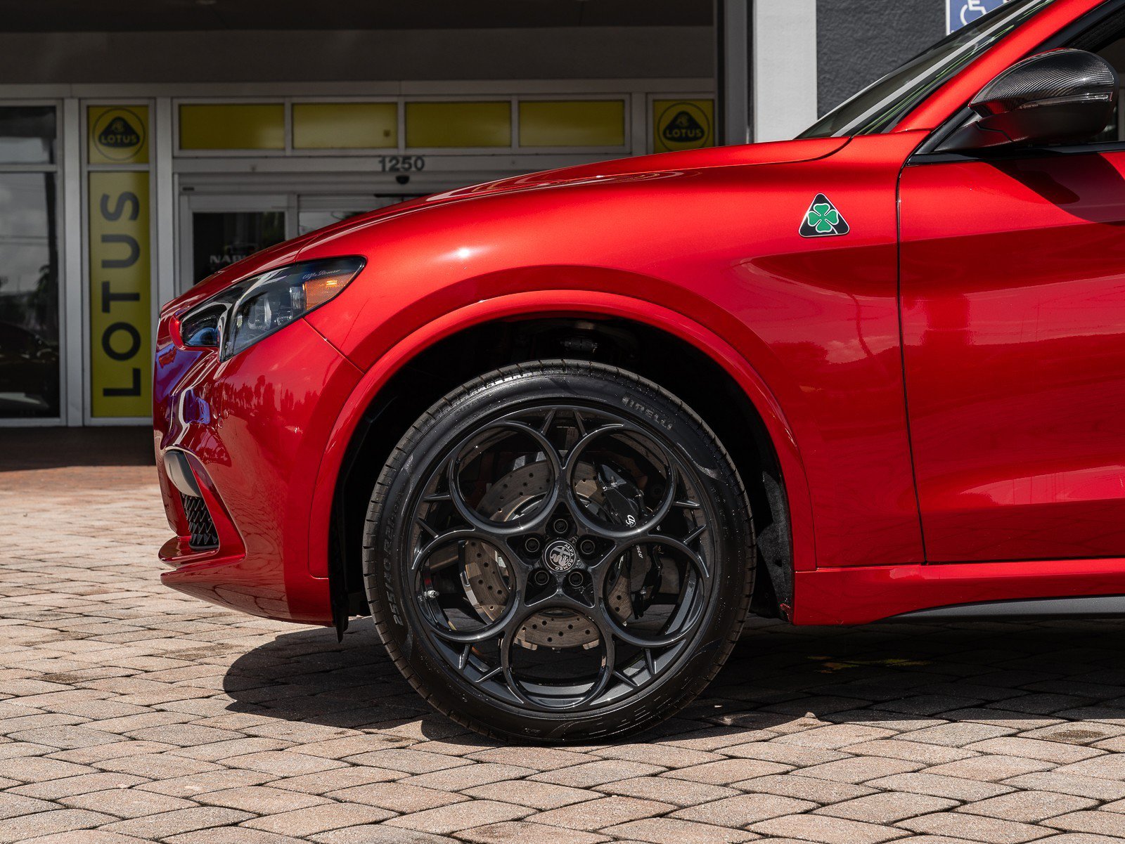 New 2024 Alfa Romeo Stelvio Quadrifoglio image 9