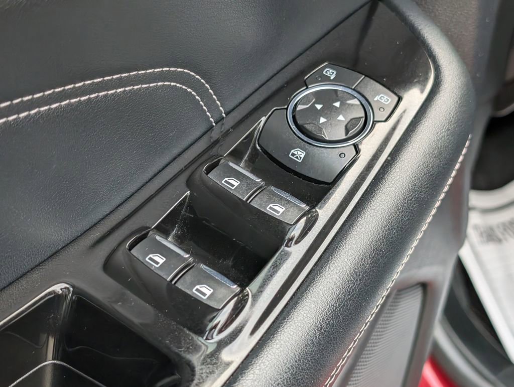 Used 2020 Ford Edge Titanium FWD image 26