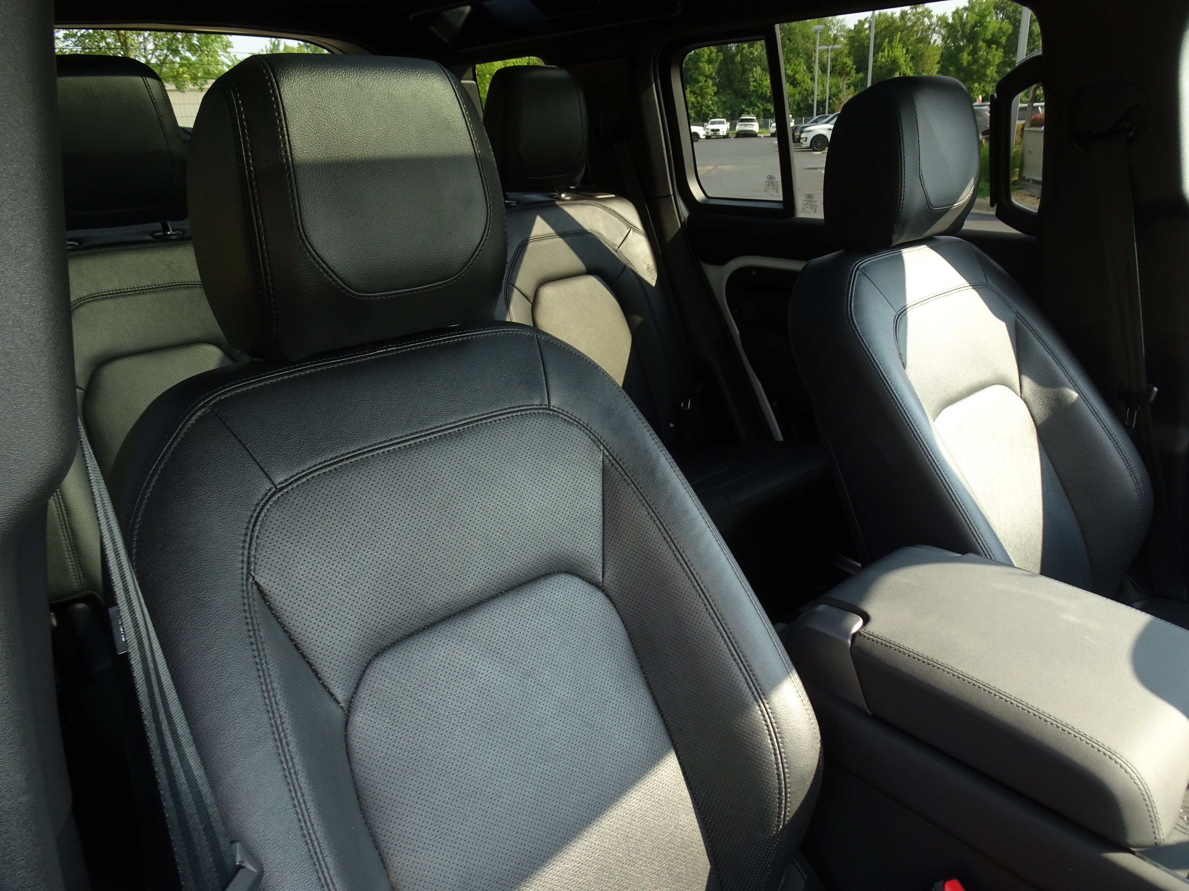 Certified 2024 Land Rover Defender 110 S AWD/4WD image 27