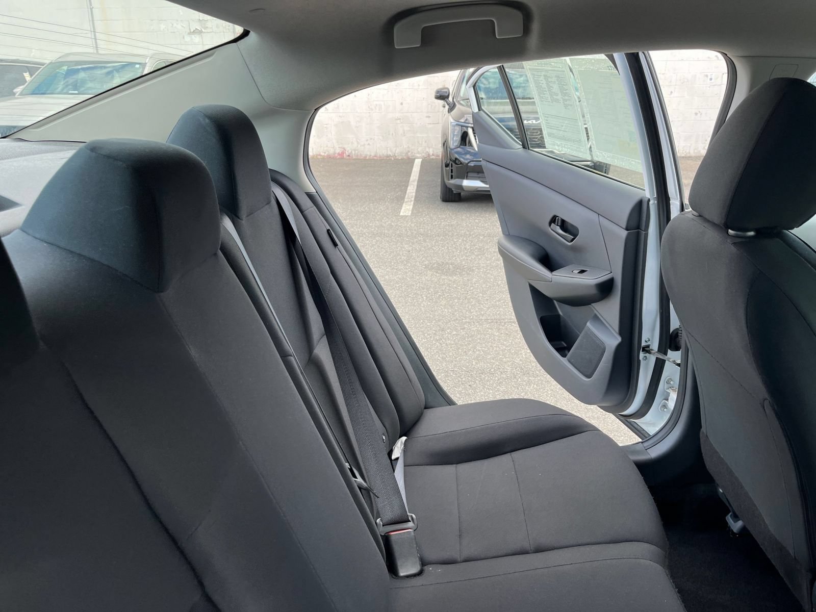 Used 2025 Nissan Sentra S FWD image 34