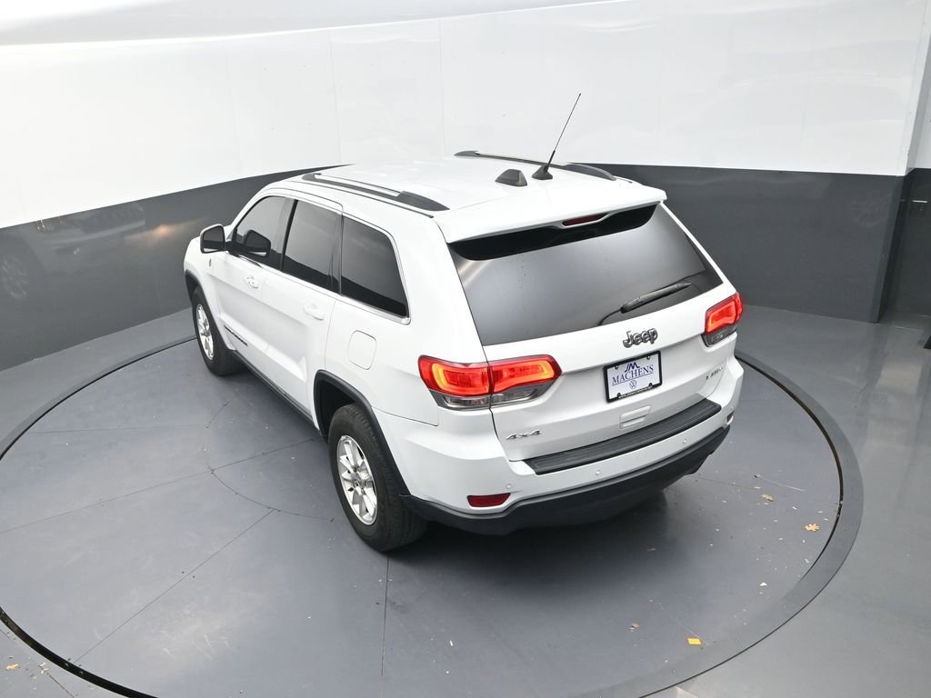 Used 2019 Jeep Grand Cherokee Laredo AWD/4WD image 19