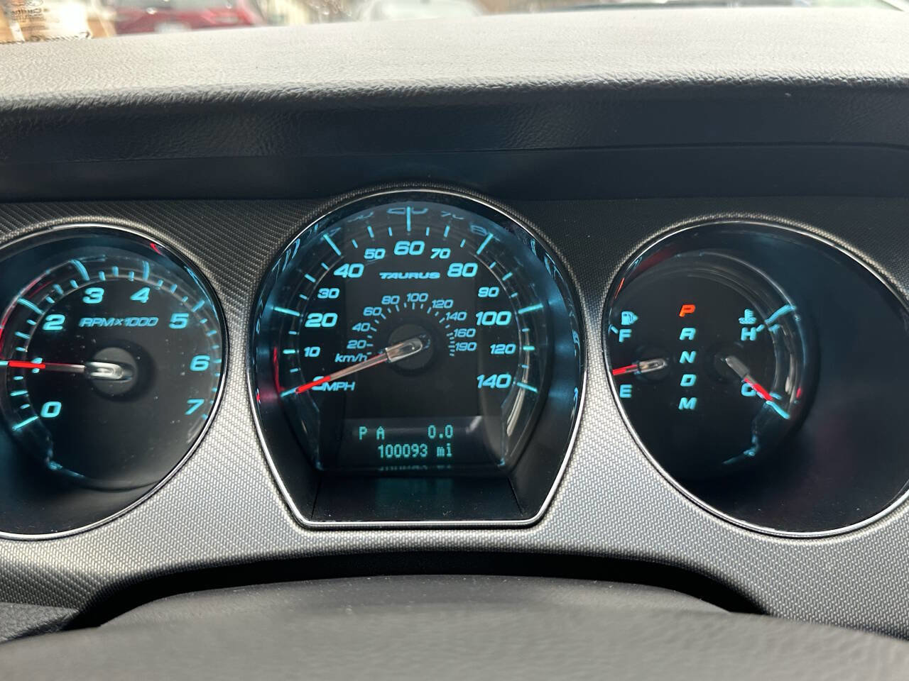 Used 2010 Ford Taurus SHO image 28