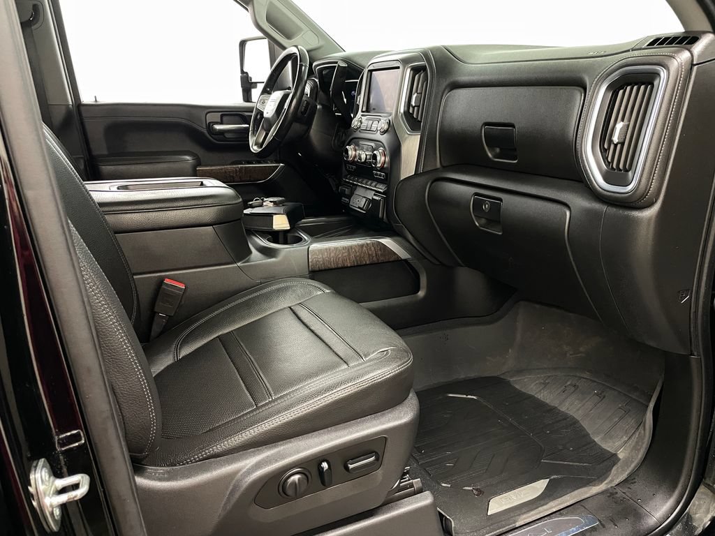 Certified 2020 GMC Sierra 2500 Denali w/ Denali Ultimate Package AWD/4WD image 42
