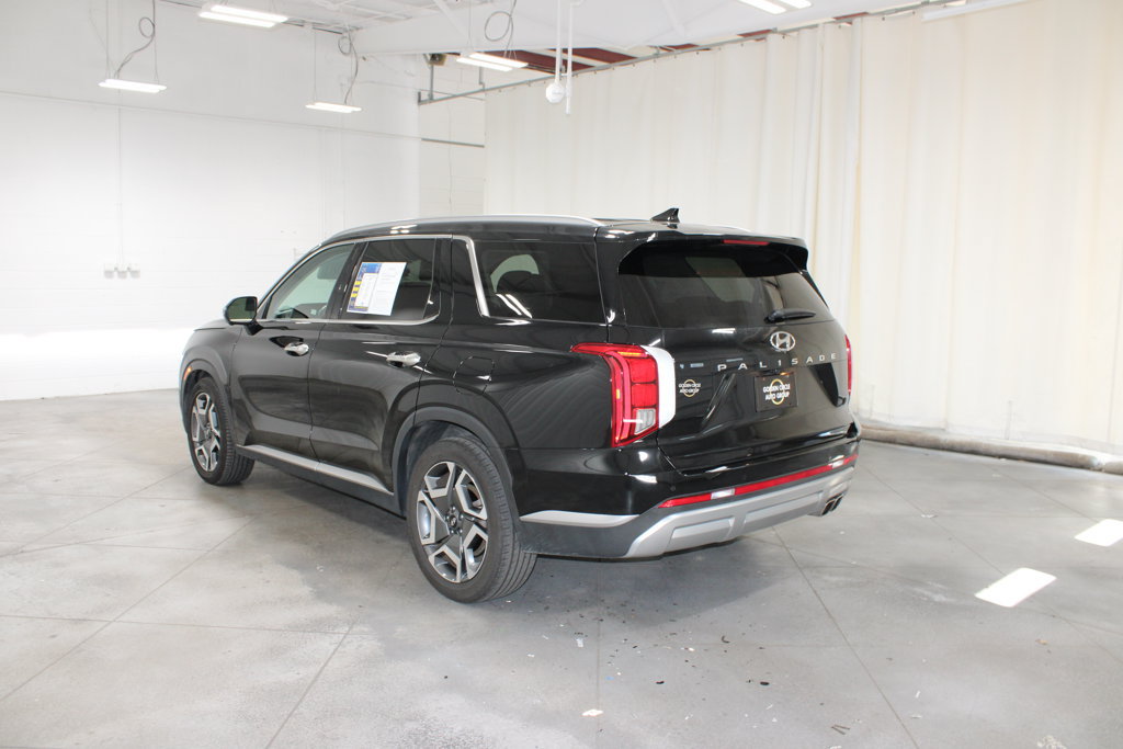 Used 2024 Hyundai Palisade SEL w/ Premium Package FWD image 7