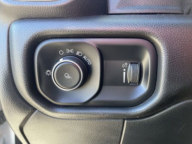 Used 2022 RAM 3500 Big Horn image 34