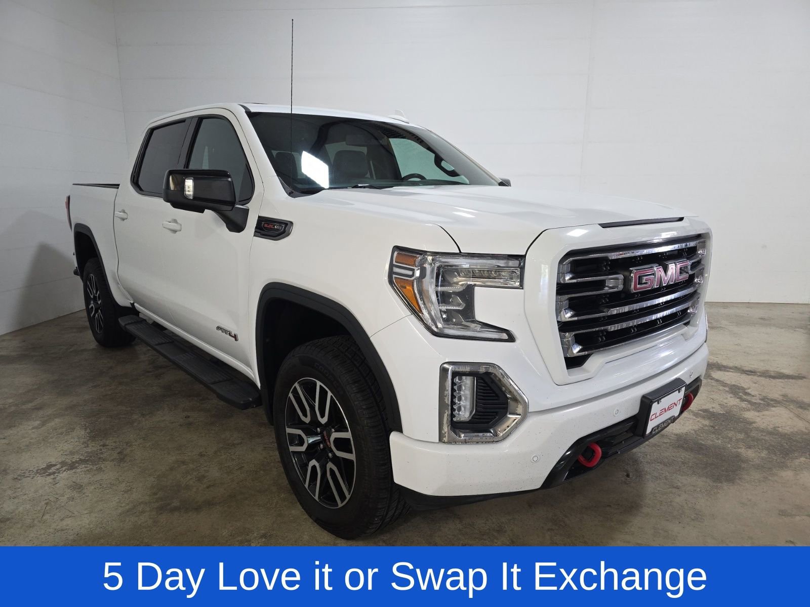 Used 2020 GMC Sierra 1500 AT4 w/ AT4 Premium Package image 3