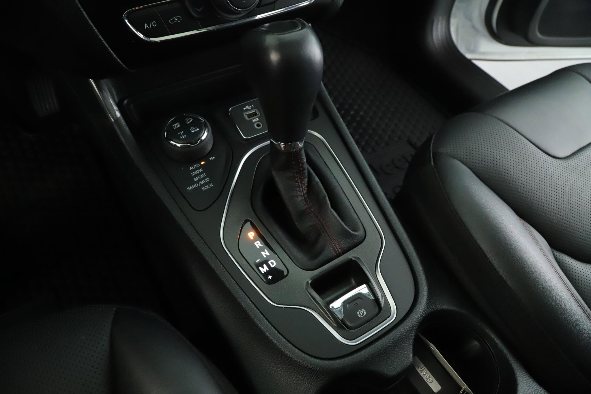 Used 2023 Jeep Cherokee Trailhawk w/ Sun & Sound Group image 17