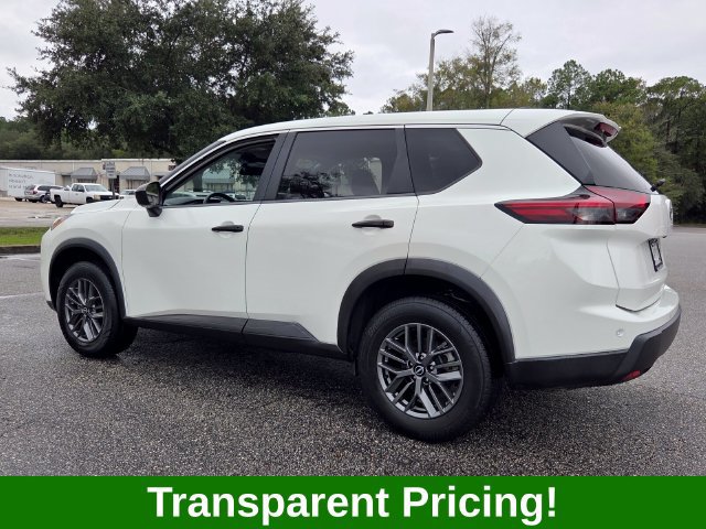 Used 2024 Nissan Rogue S FWD image 3