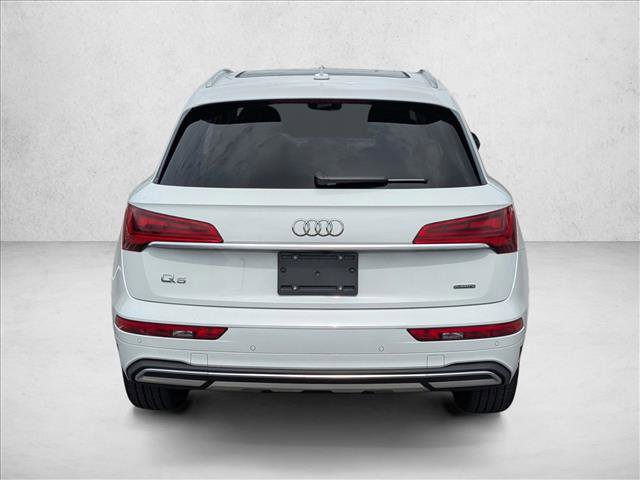 Used 2023 Audi Q5 2.0T Premium w/ Convenience Package AWD/4WD image 6