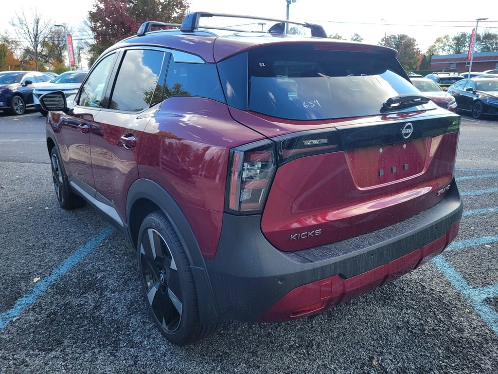 New 2026 Nissan Kicks SR w/ Cold Weather Package image 8