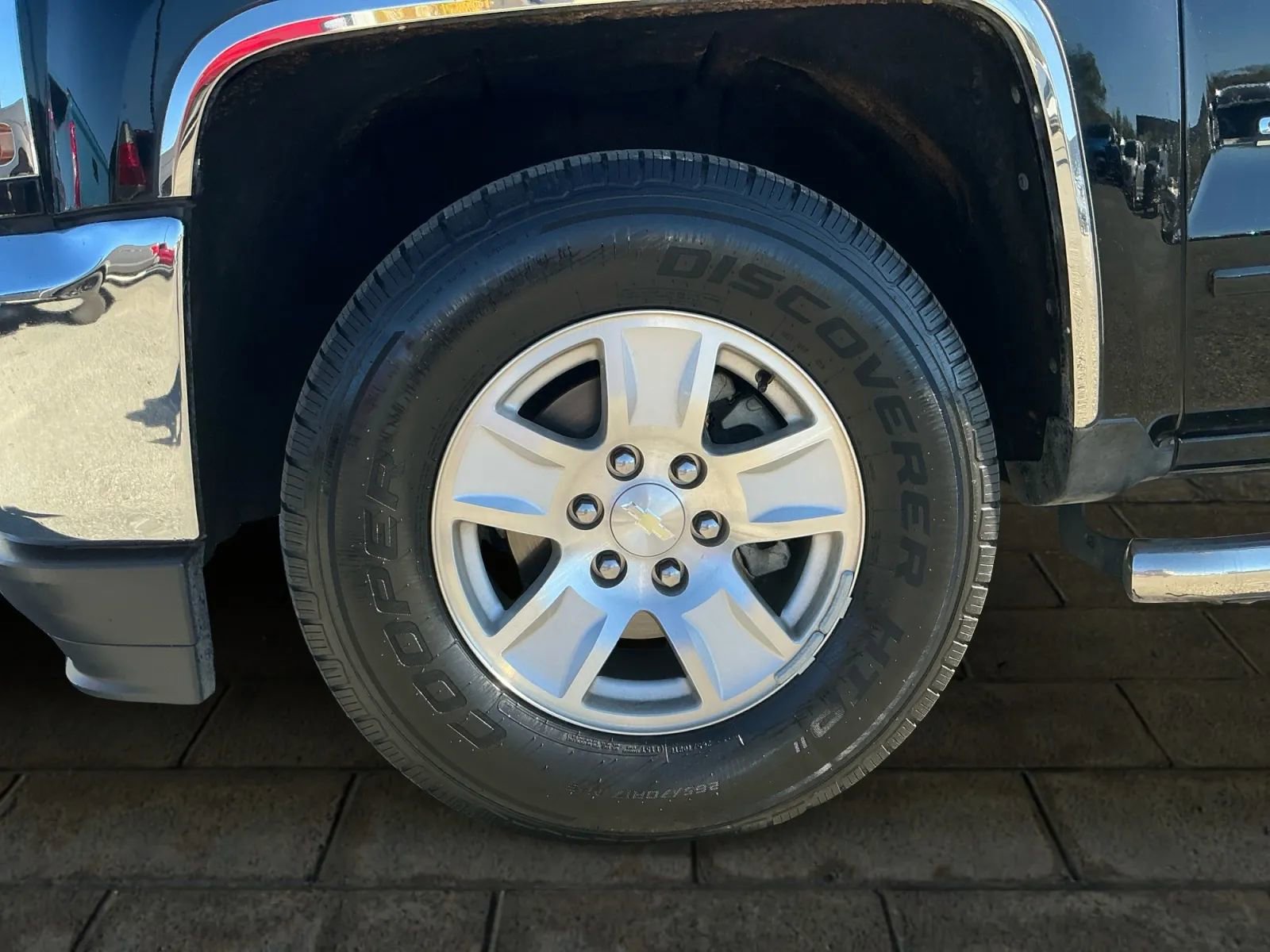 Used 2018 Chevrolet Silverado 1500 LT w/ All Star Edition image 23