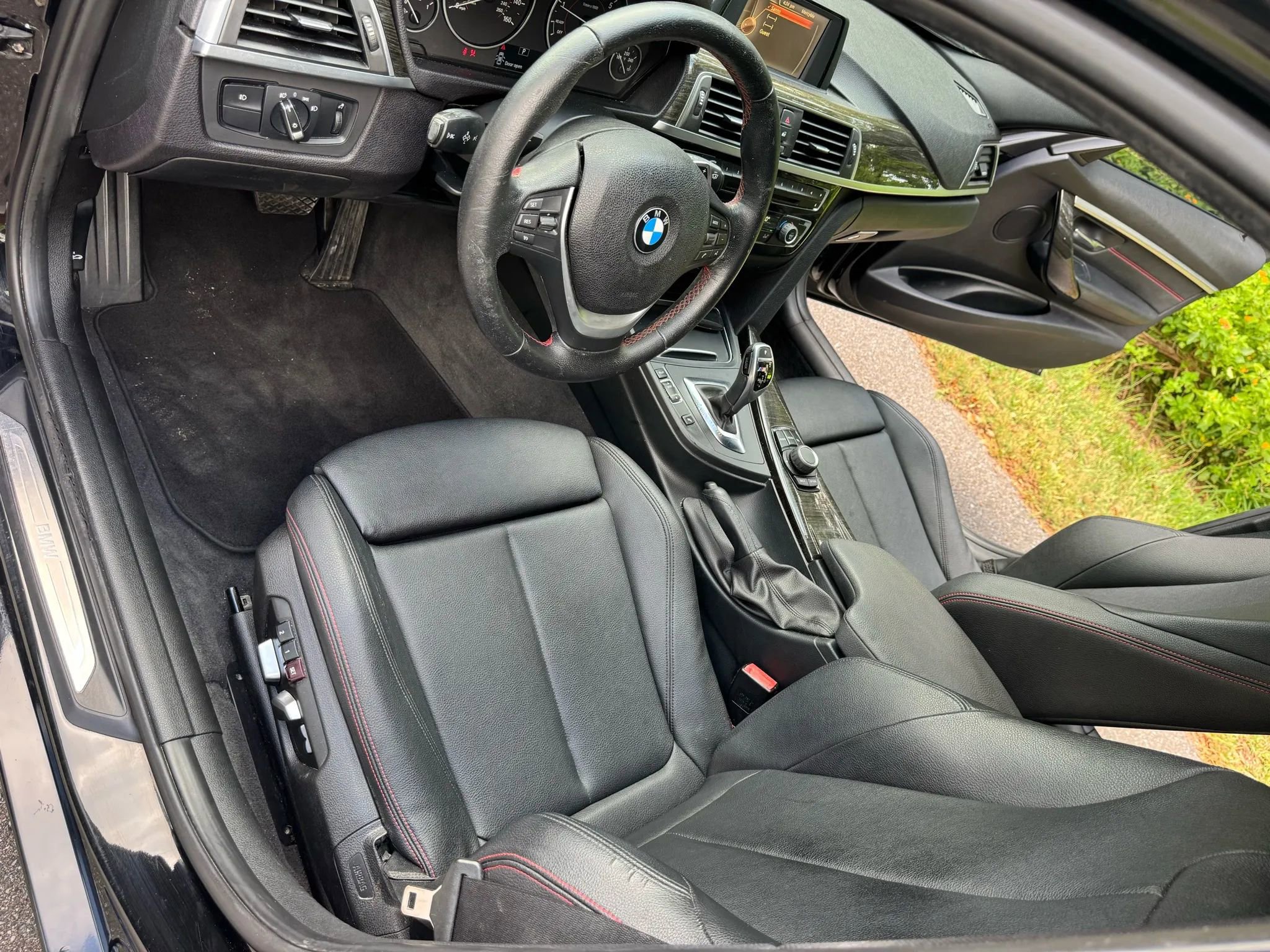 Used 2016 BMW 328i Sedan image 12