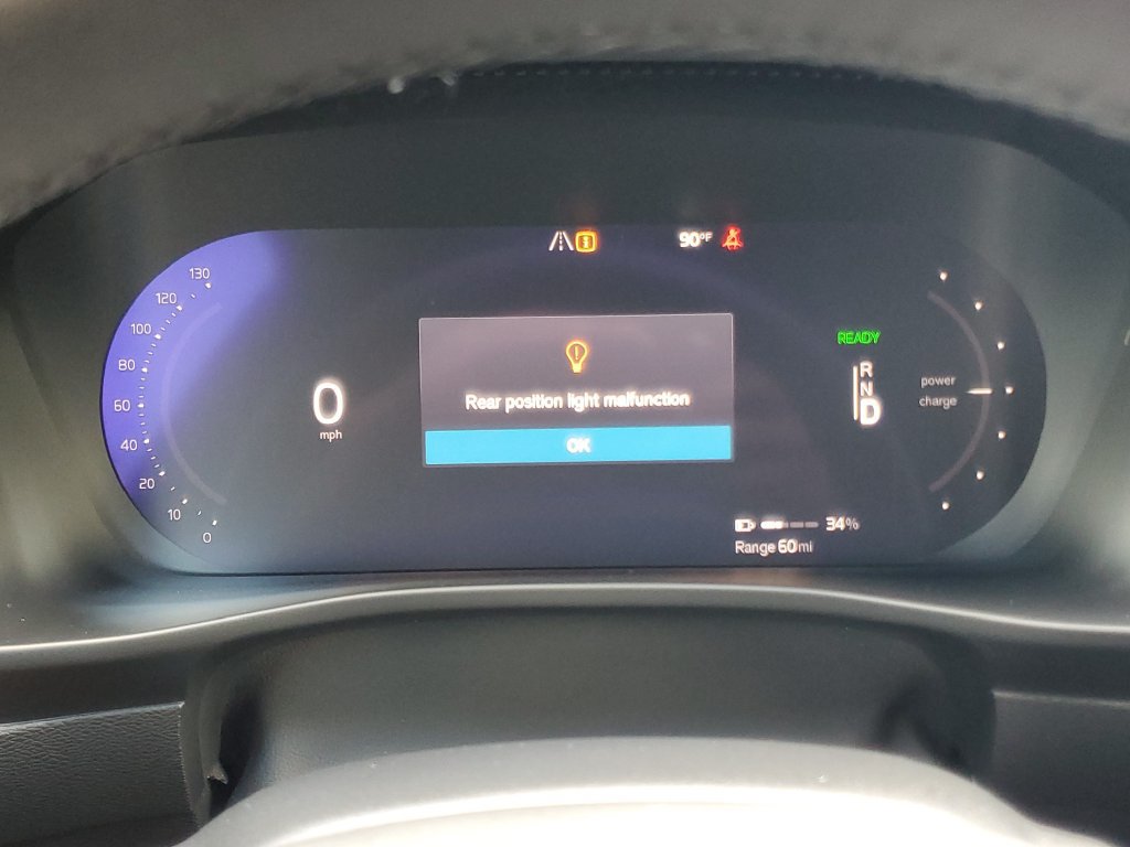 Certified 2022 Volvo C40 P8 Recharge Ultimate AWD/4WD image 22