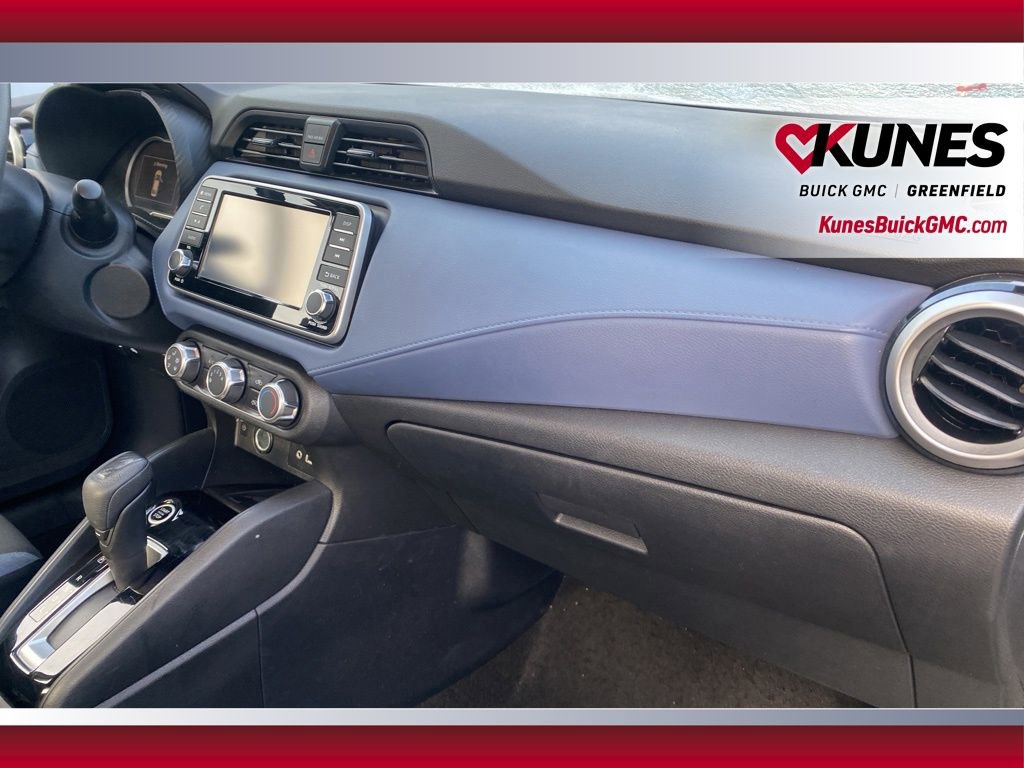 Used 2023 Nissan Versa SV image 37