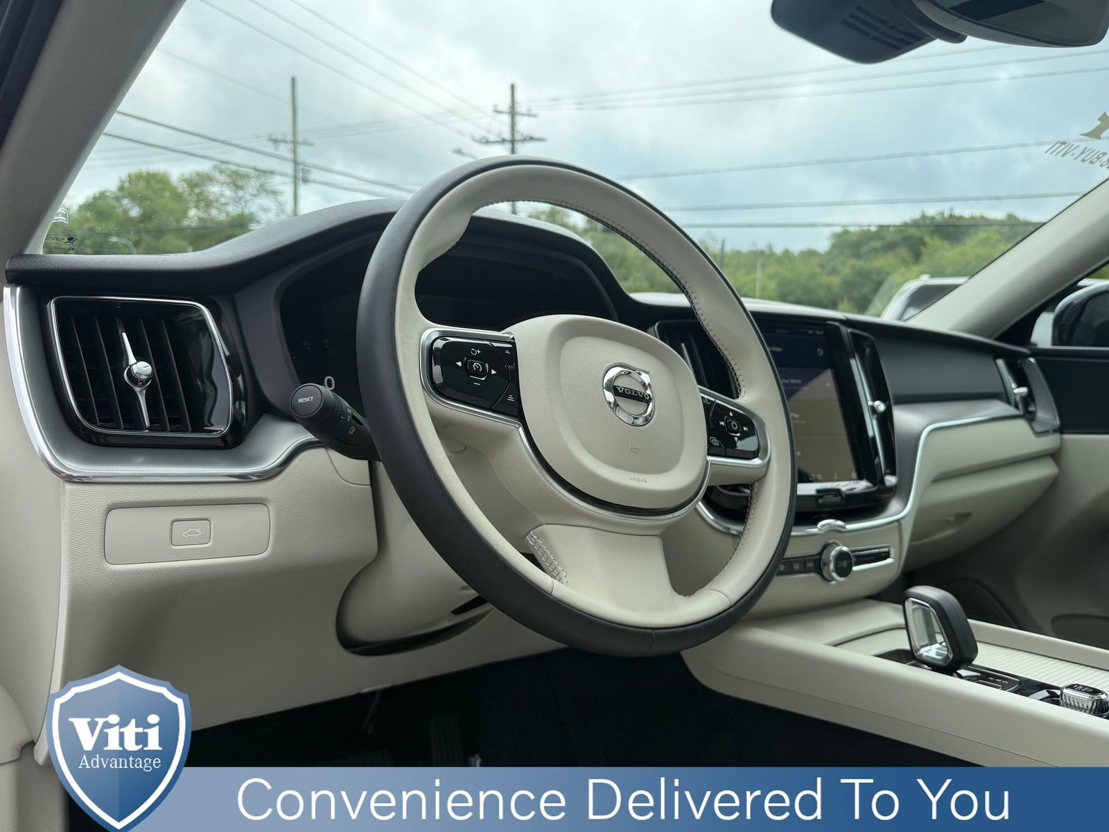 Certified 2024 Volvo XC60 B5 Core w/ Protection Package Premier image 17