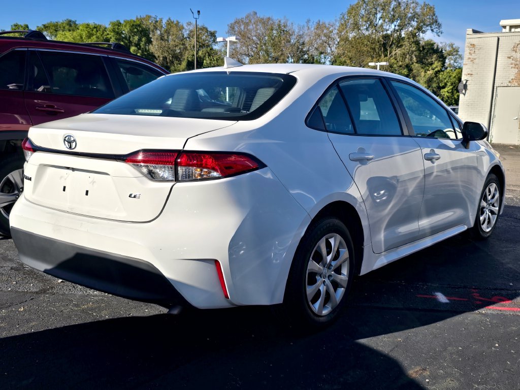 Used 2024 Toyota Corolla LE FWD image 8