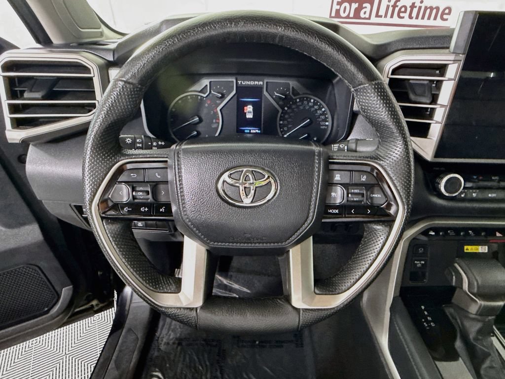 Used 2023 Toyota Tundra Limited AWD/4WD image 21