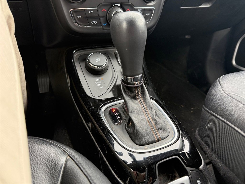 Used 2018 Jeep Compass Limited image 21