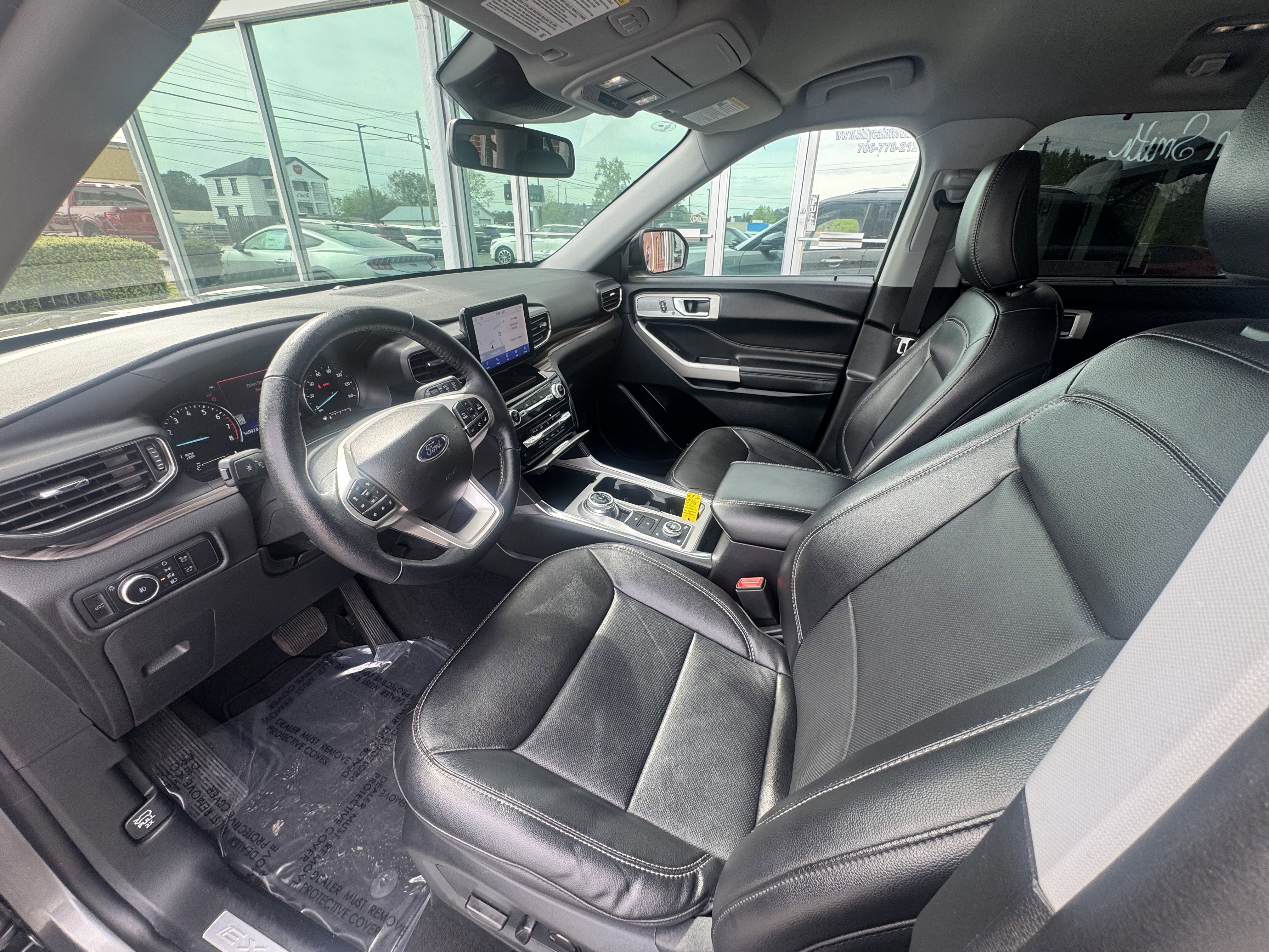 Used 2023 Ford Explorer Limited AWD/4WD image 9