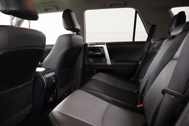 Certified 2024 Toyota 4Runner SR5 Premium image 31