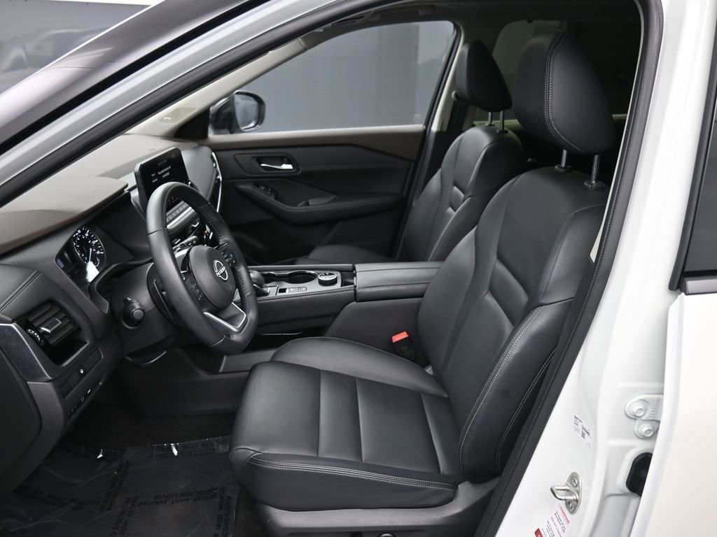 Used 2023 Nissan Rogue SL w/ SL Premium Package image 19