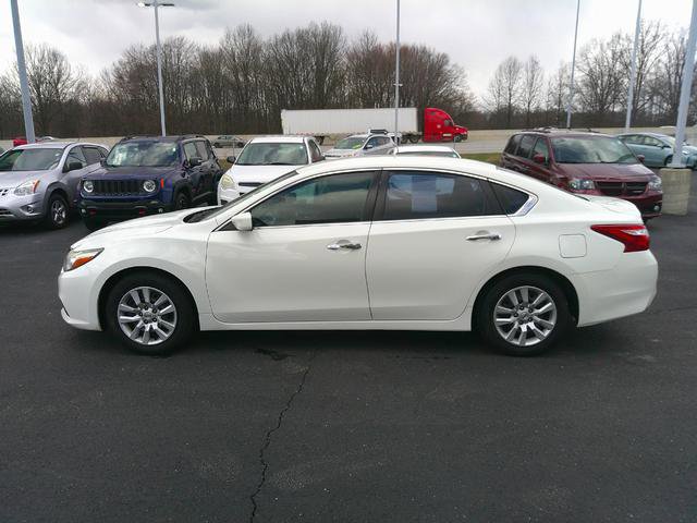 Used 2016 Nissan Altima 2.5 FWD image 3